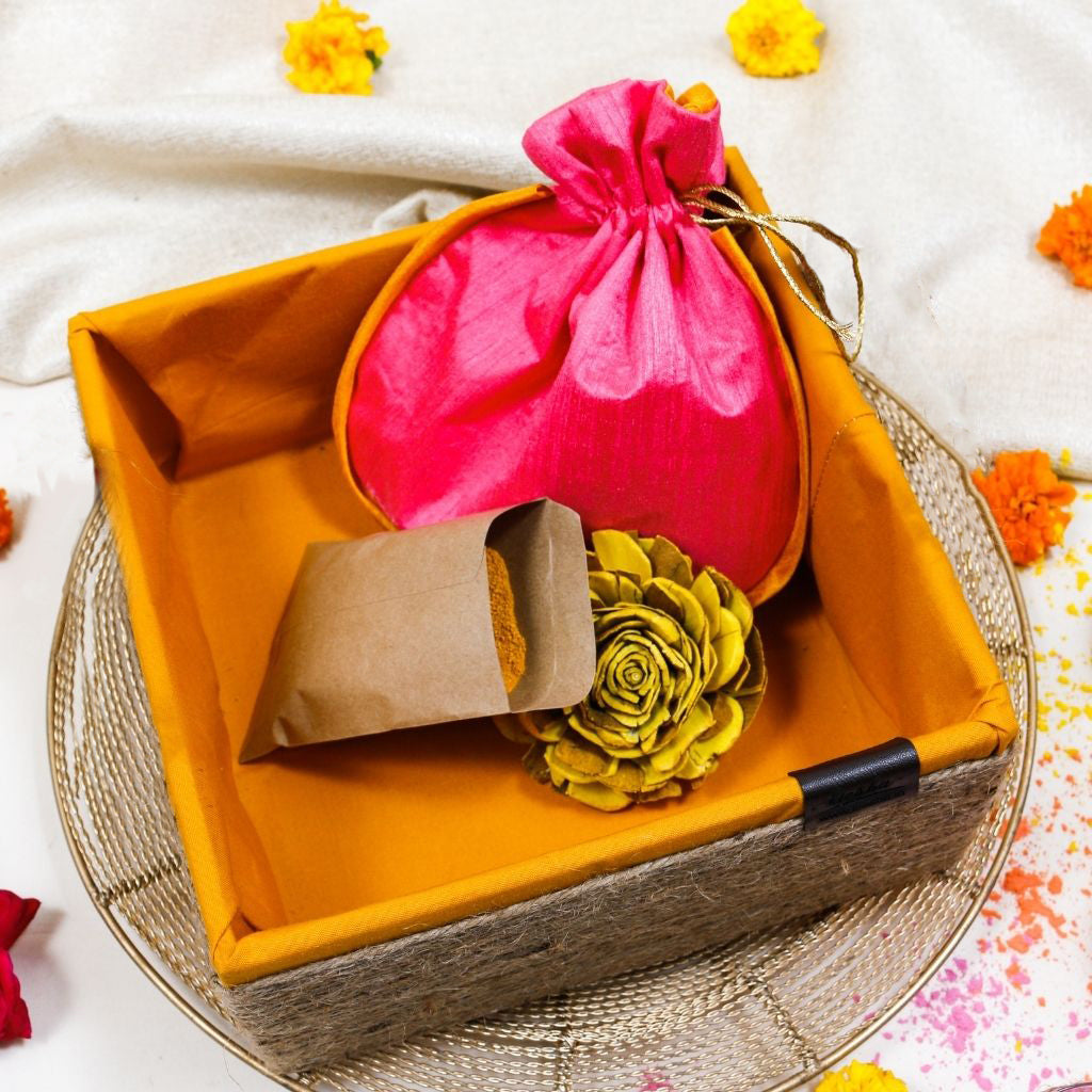 Chandan Holi Gift Hamper