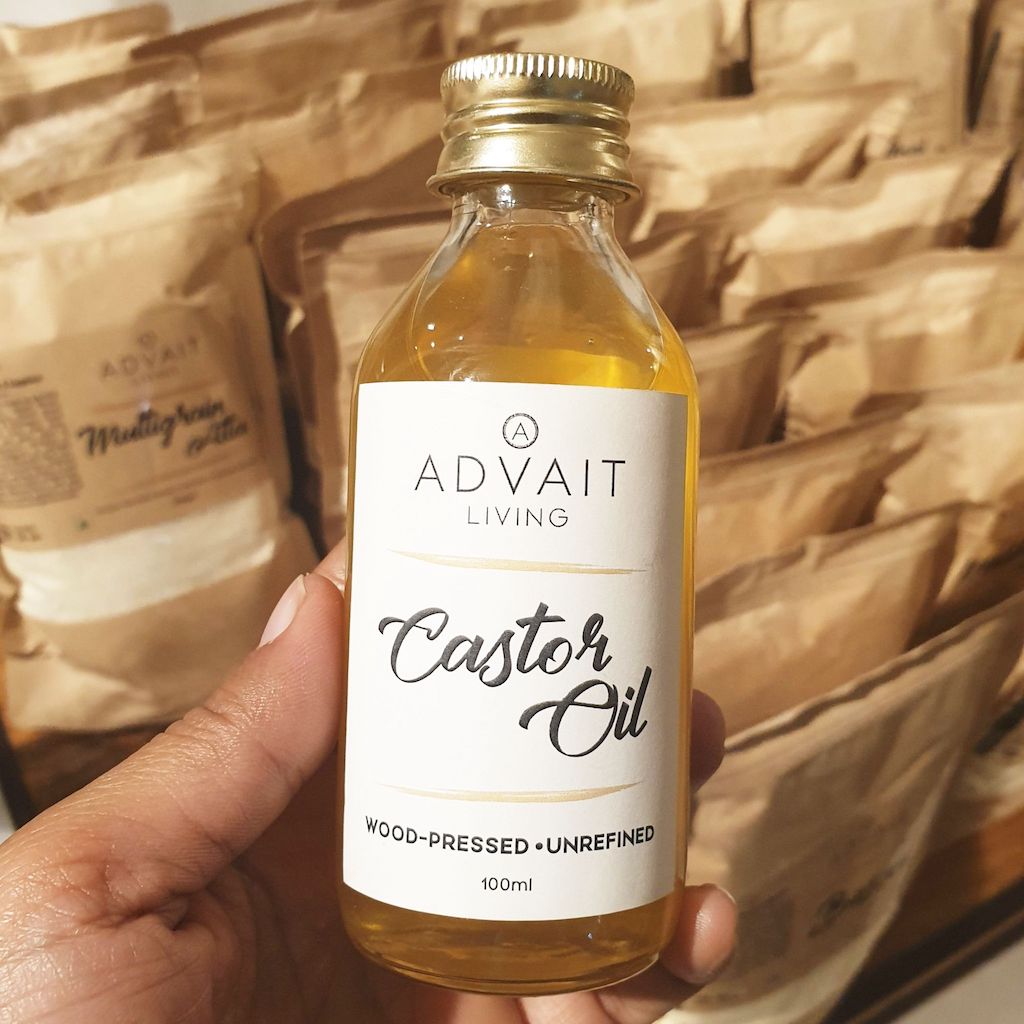wood pressed castor oil 100ml glass bottle front view