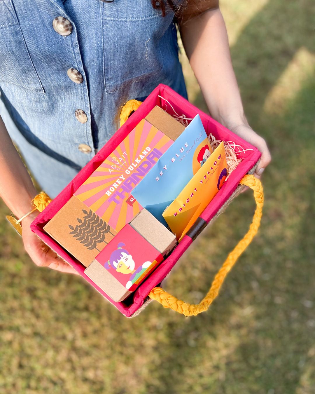 Bumper Holi Gift Hamper & Holi Gift Kit