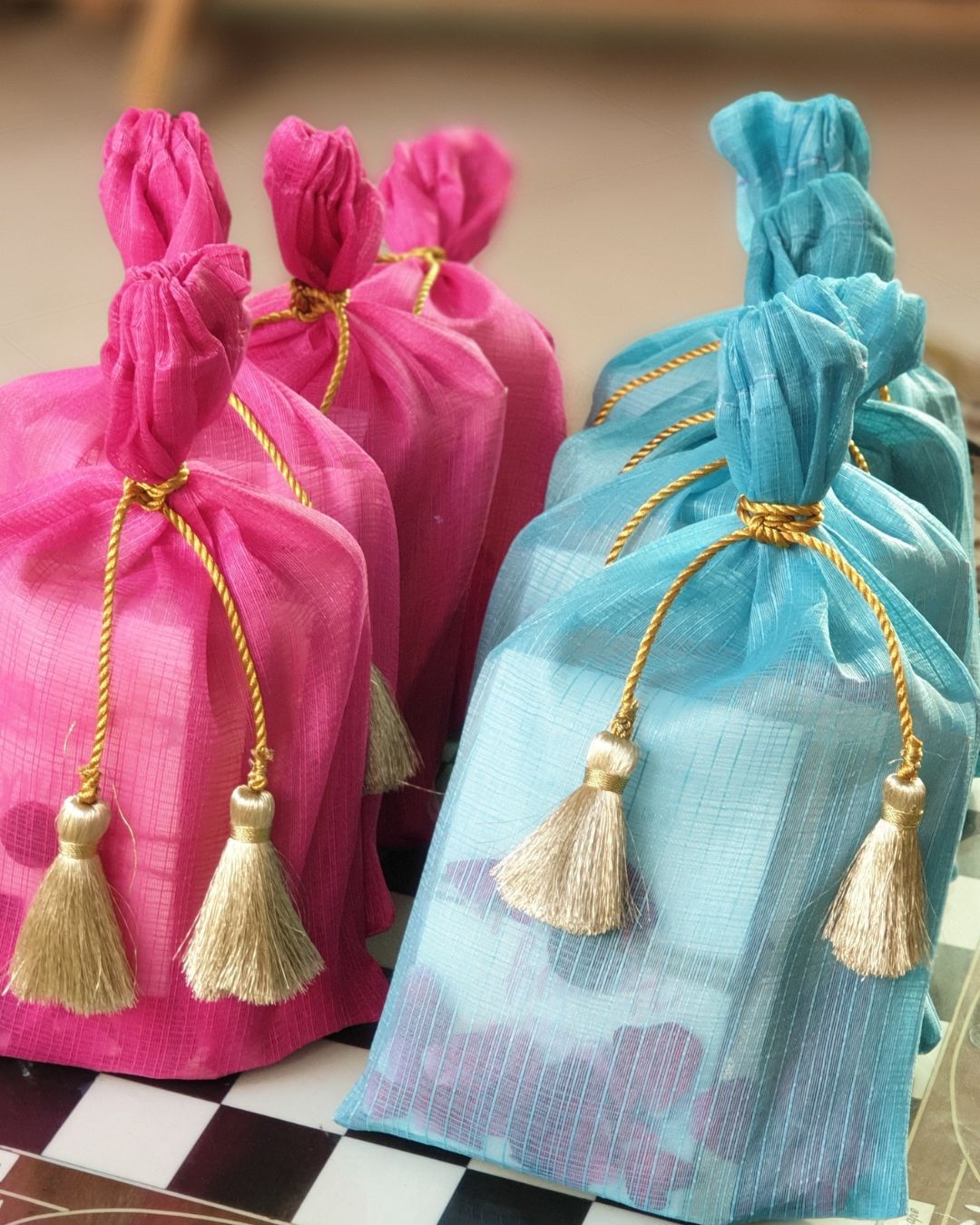 Holi Sammelan Festive Potli