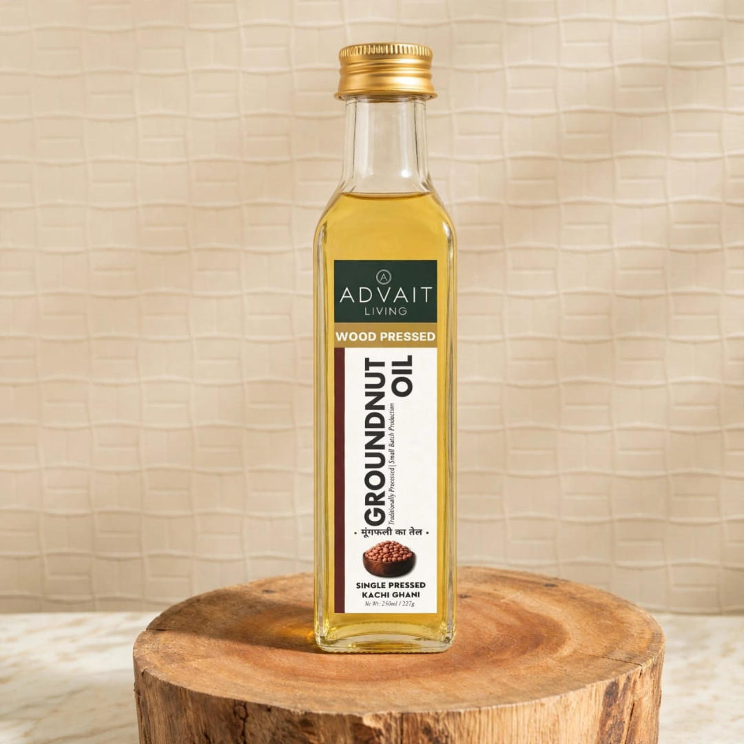 Cold-Pressed Groundnut Oil (मूंगफली का तेल)